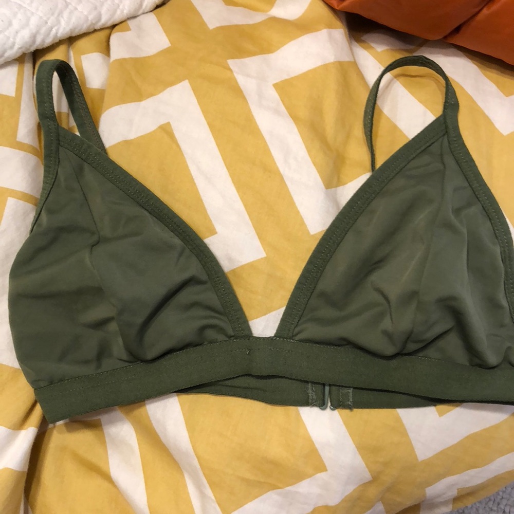 GREEN TRIANGLE BIKINI TOP